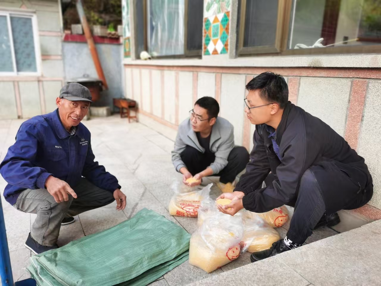 唐山管理中心：精准消费帮扶  真情助销为民 